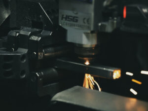 Praca w Niemczech – Zbrojarz / Operator maszyn zbrojarskich Cięcie laserowe rur i profili stalowych w Starpol